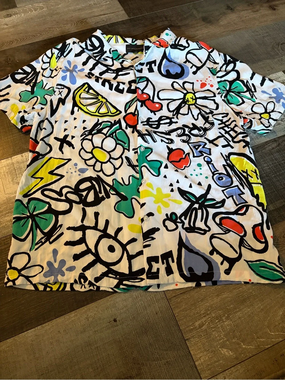No Boundaries XL Graffiti Doodle Graphic Short Sleeve Button Up Shirt